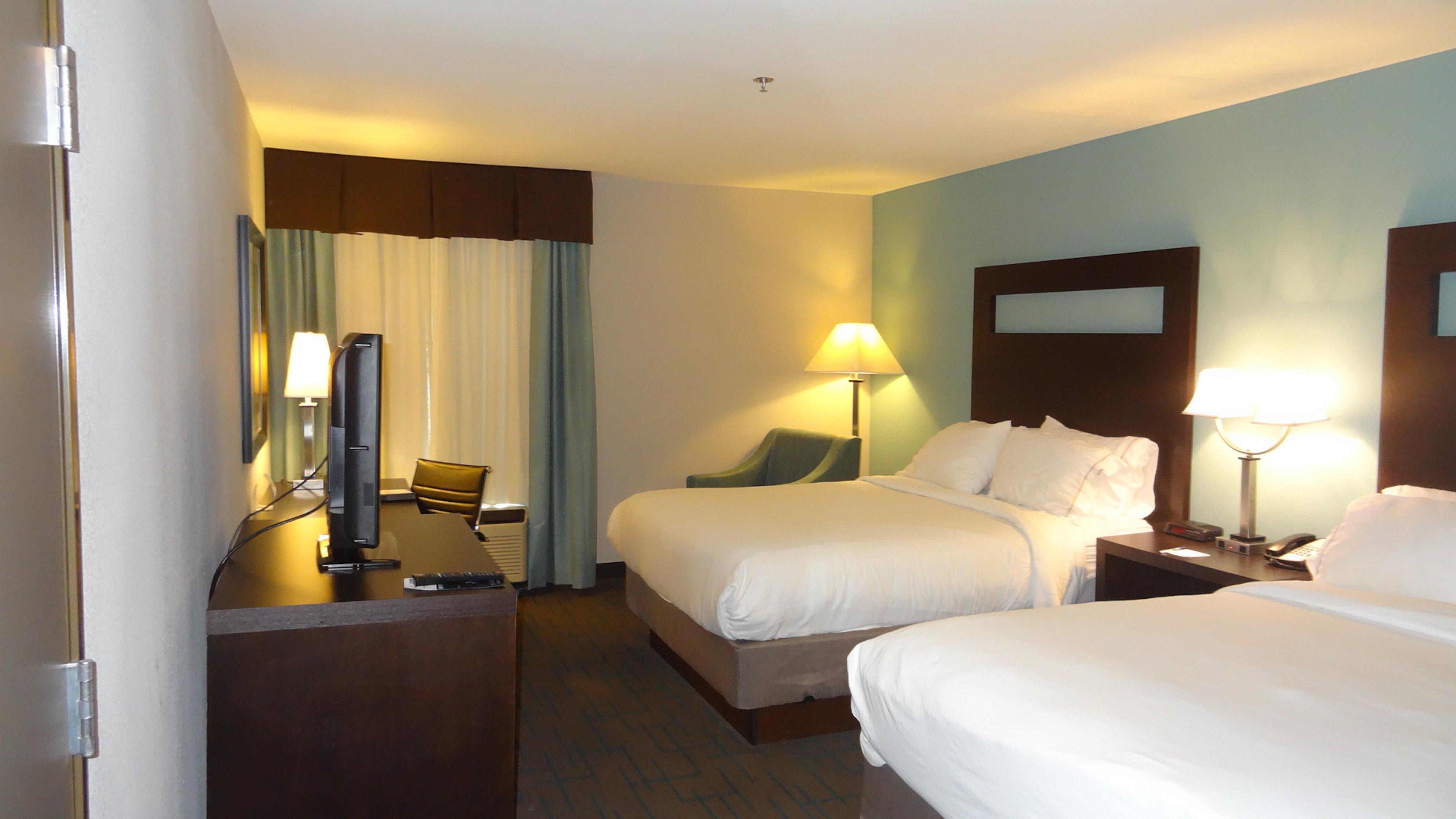 Holiday Inn Express Hotel Kansas City - Bonner Springs By Ihg Exterior photo
